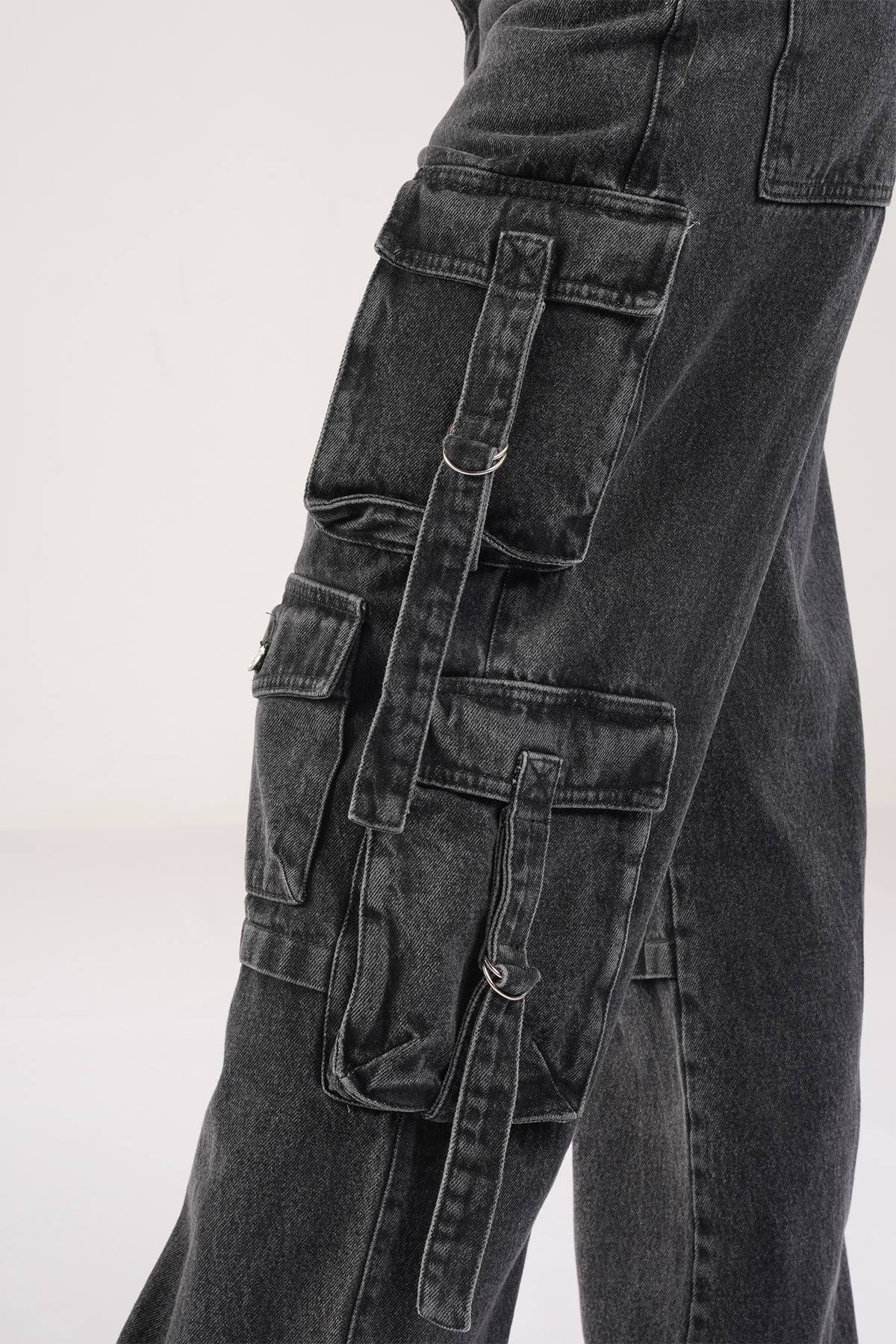 JEANS SLOUCHY CARGO