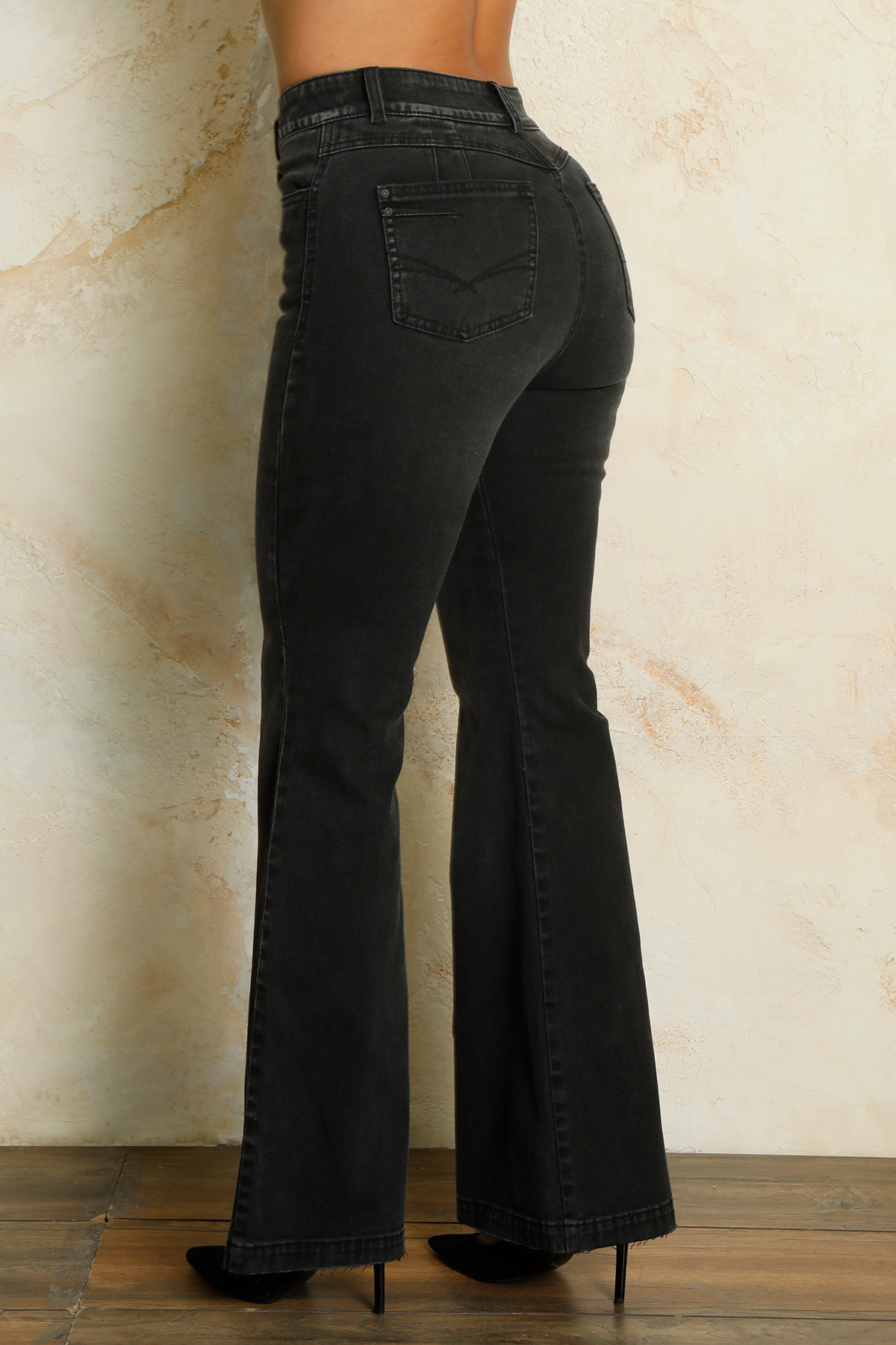 JEAN BOTA CAMPANA NEGRO