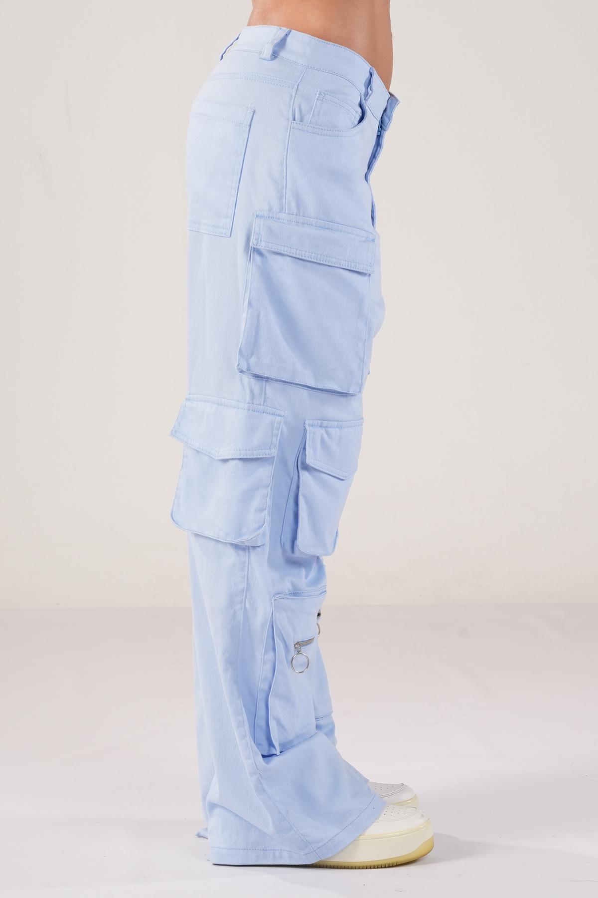 PANTALÓN CARGO TIRO ALTO