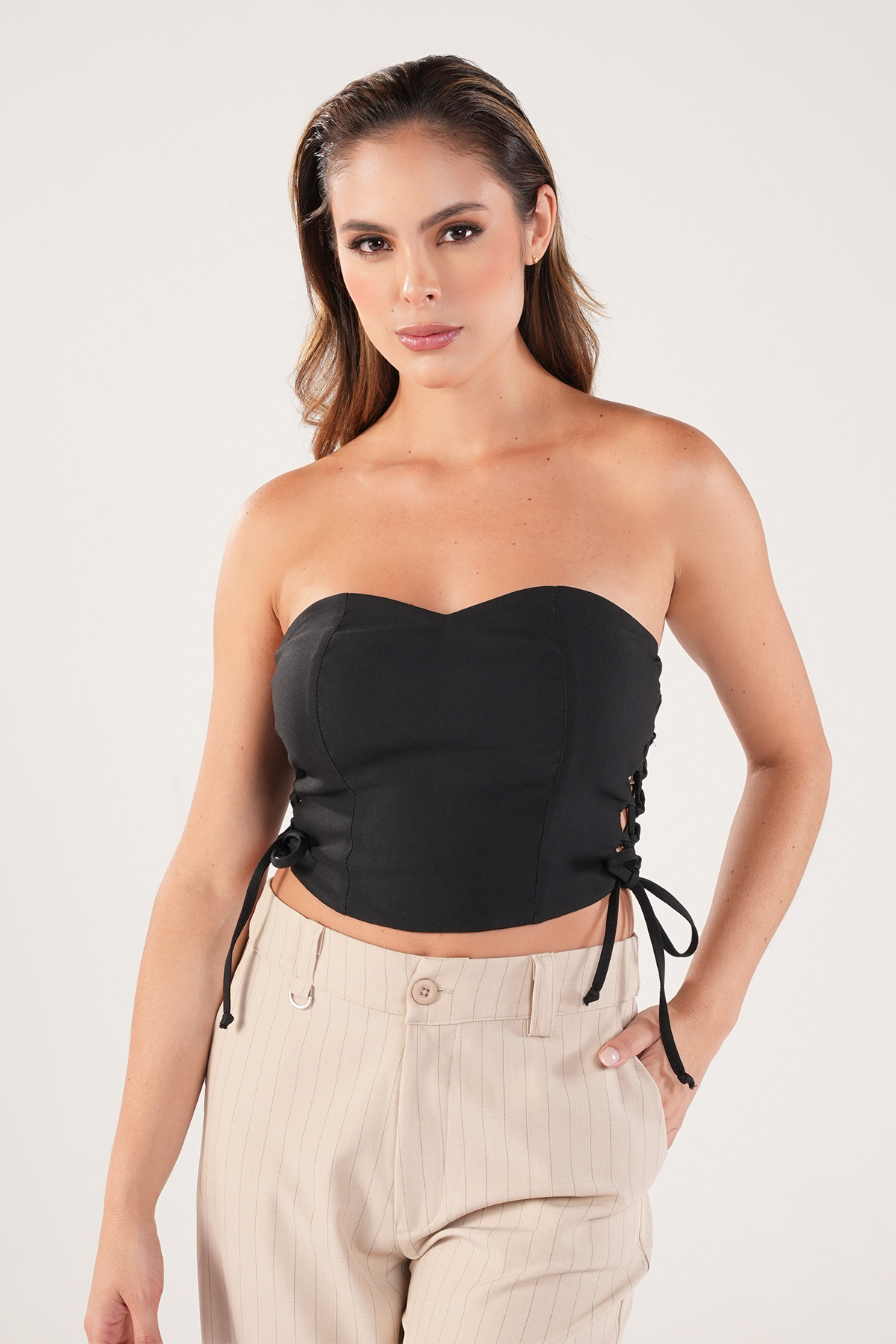 BLUSA STRAPPLE AJUSTADA