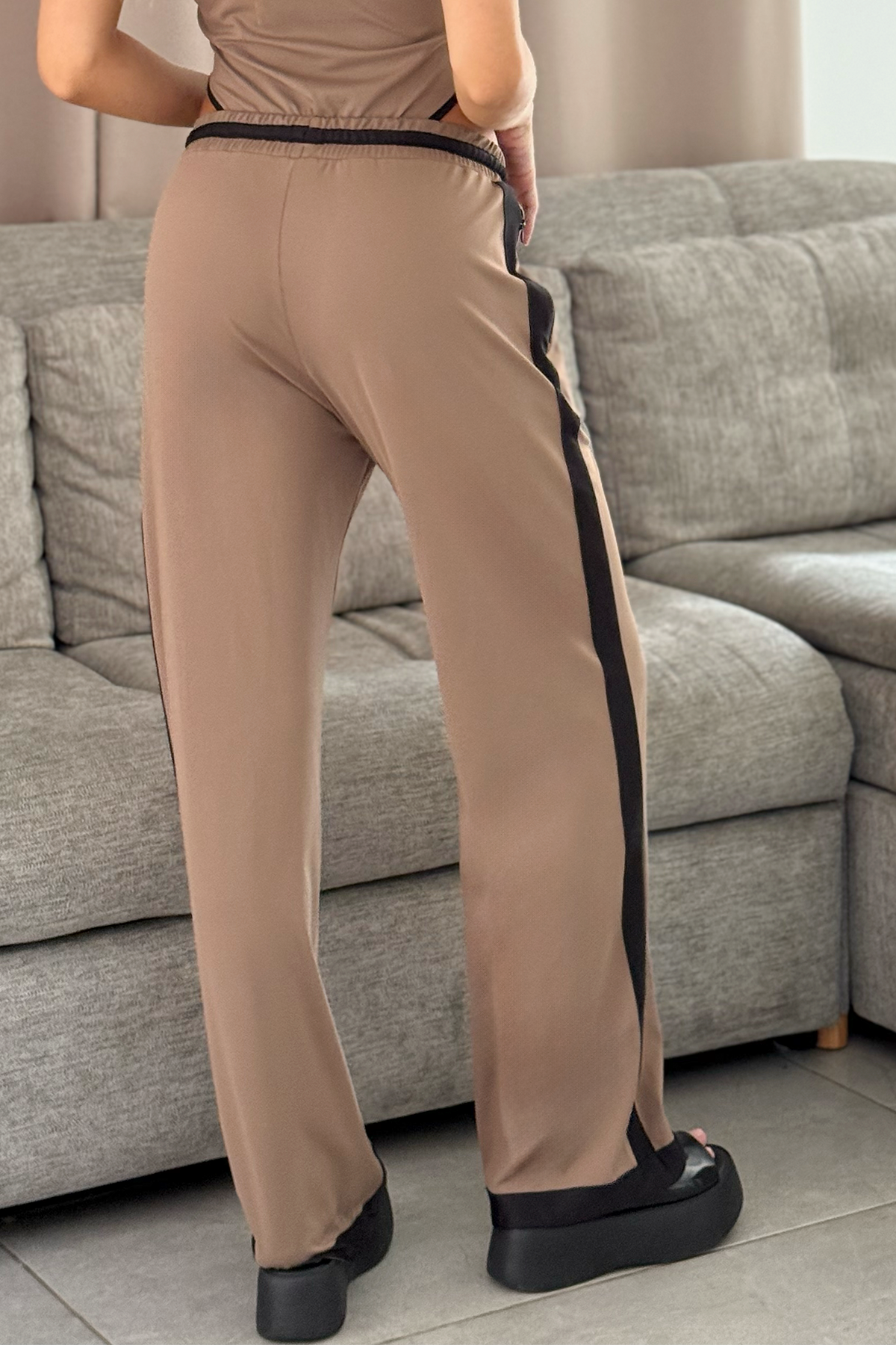 PANTALÓN ELÁSTICO BOTA RECTA
