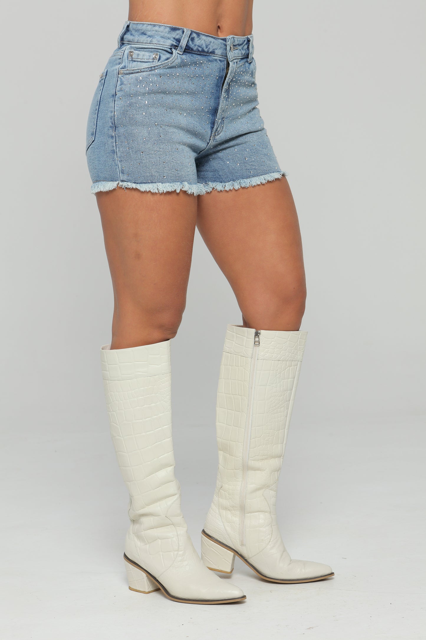 Short Tiro Alto Desflecado Con Piedras