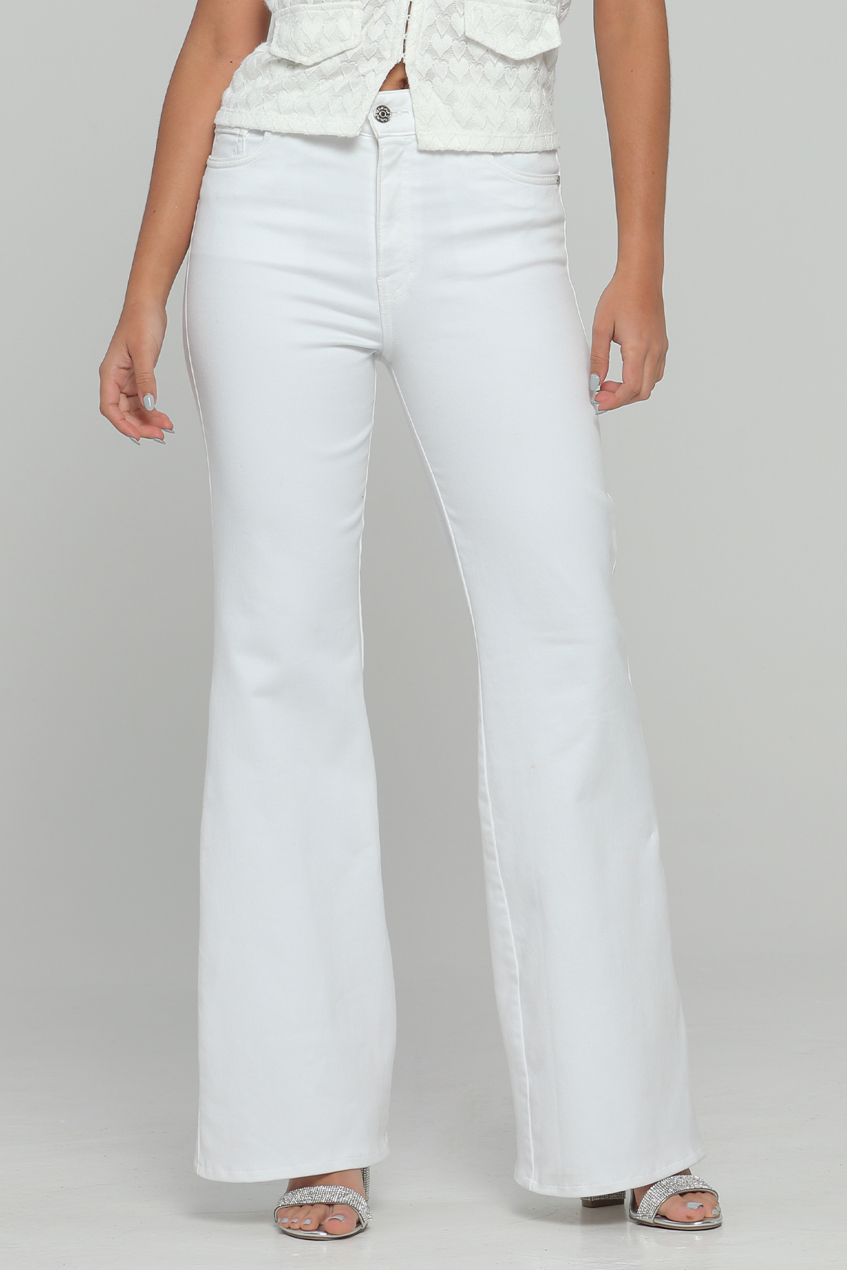 JEAN BOTA CAMPANA BLANCO TIRO ALTO