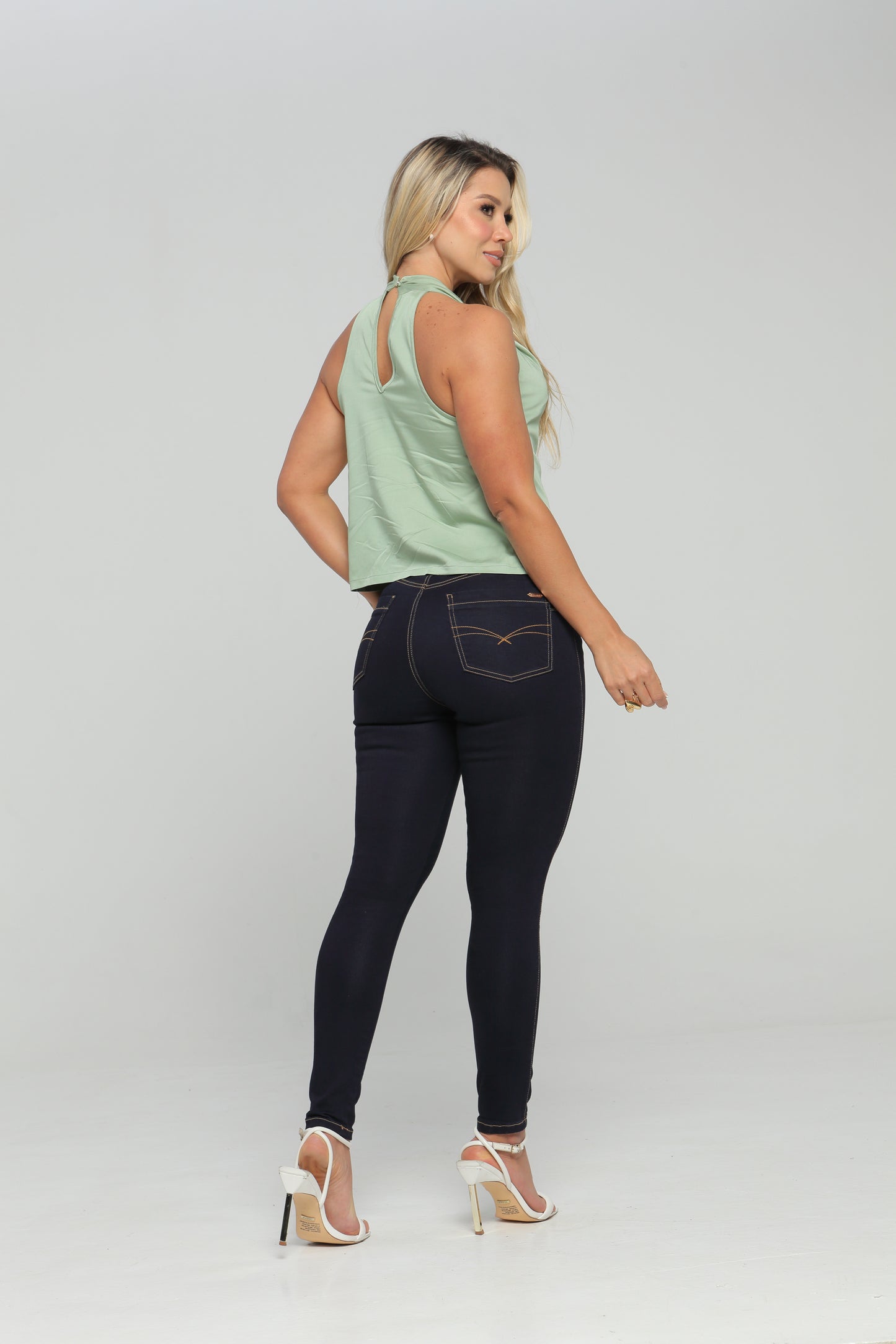 Jean Skinny Tiro Alto