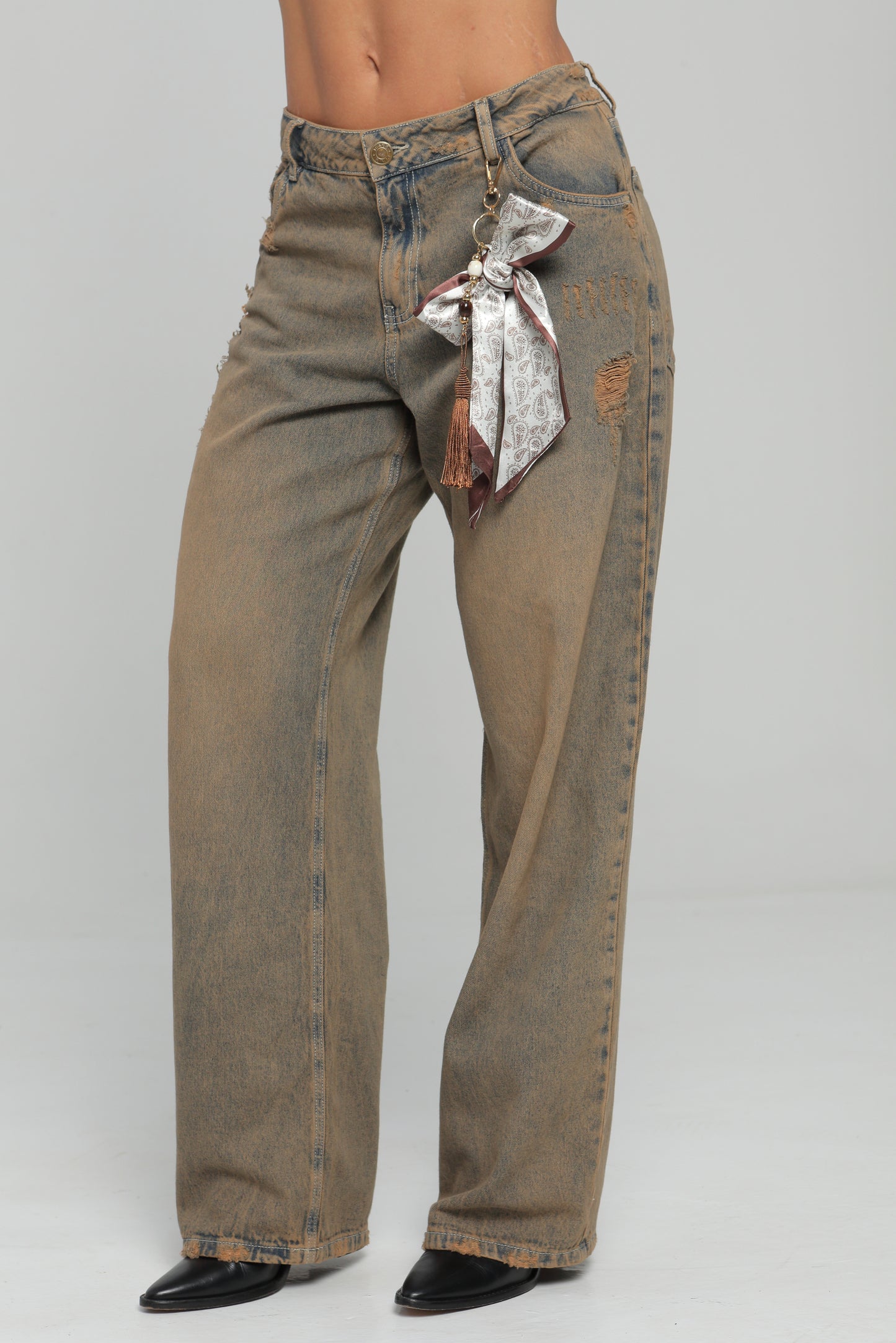 Jean Baggy Tiro Bajo Con Accesorio