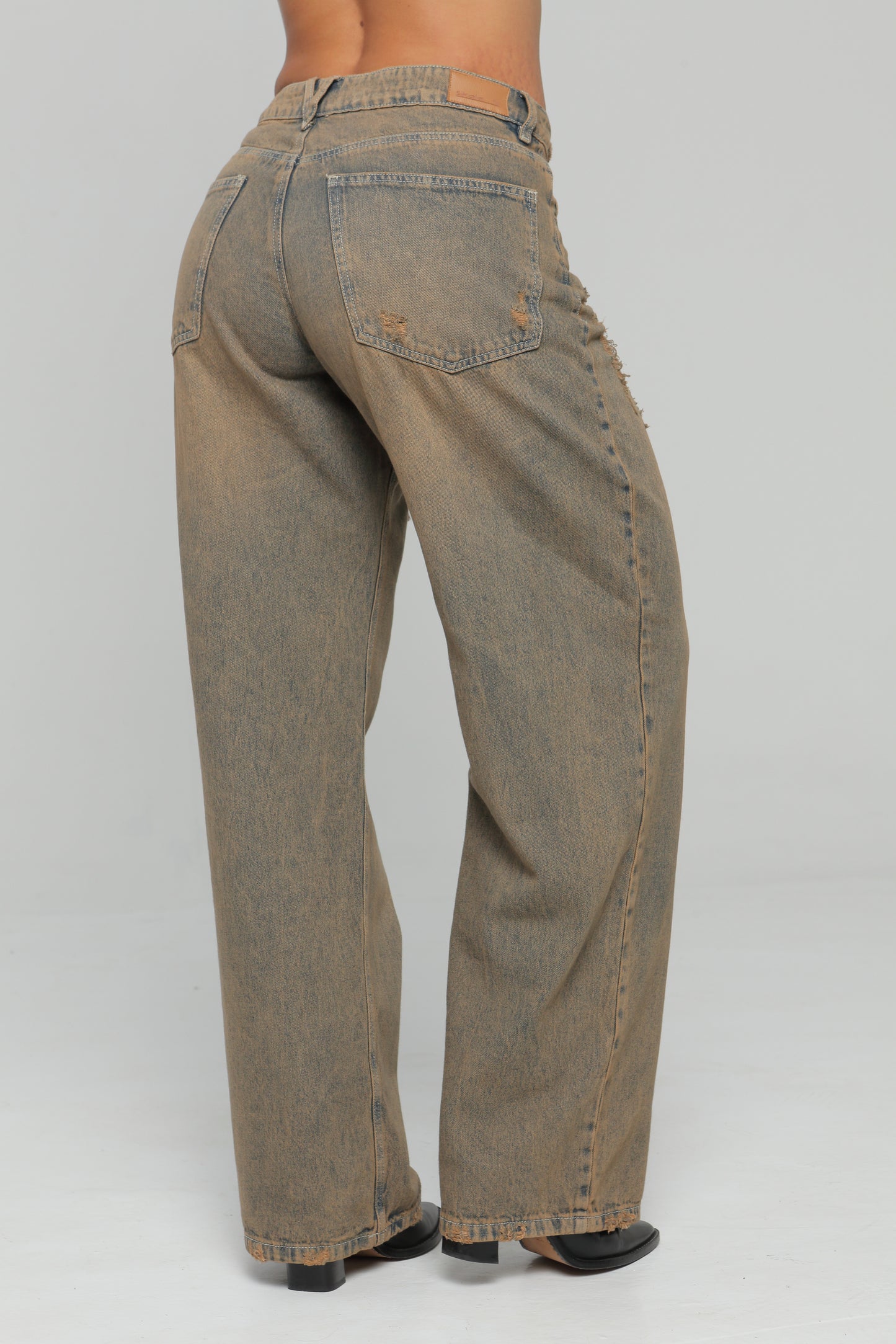 Jean Baggy Tiro Bajo Con Accesorio