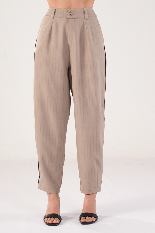 PANTALÓN TIPO BAGGY