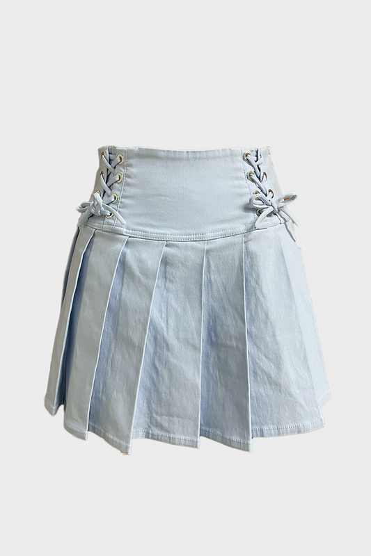 FALDA SHORT CON PRENSES