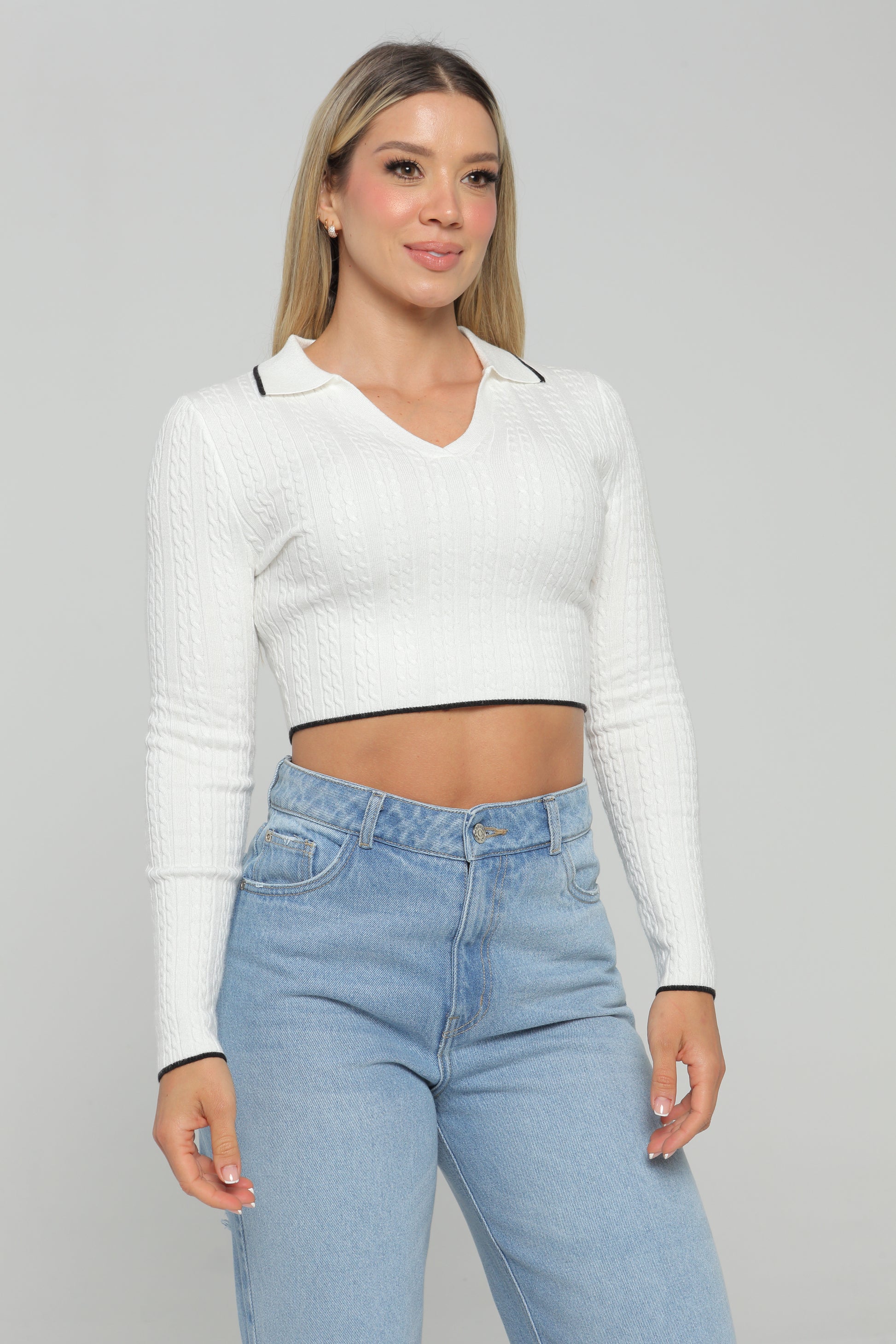 Blusa Manga Larga Beige / Rayas Negro y Crema / Rayas Negro Skala
