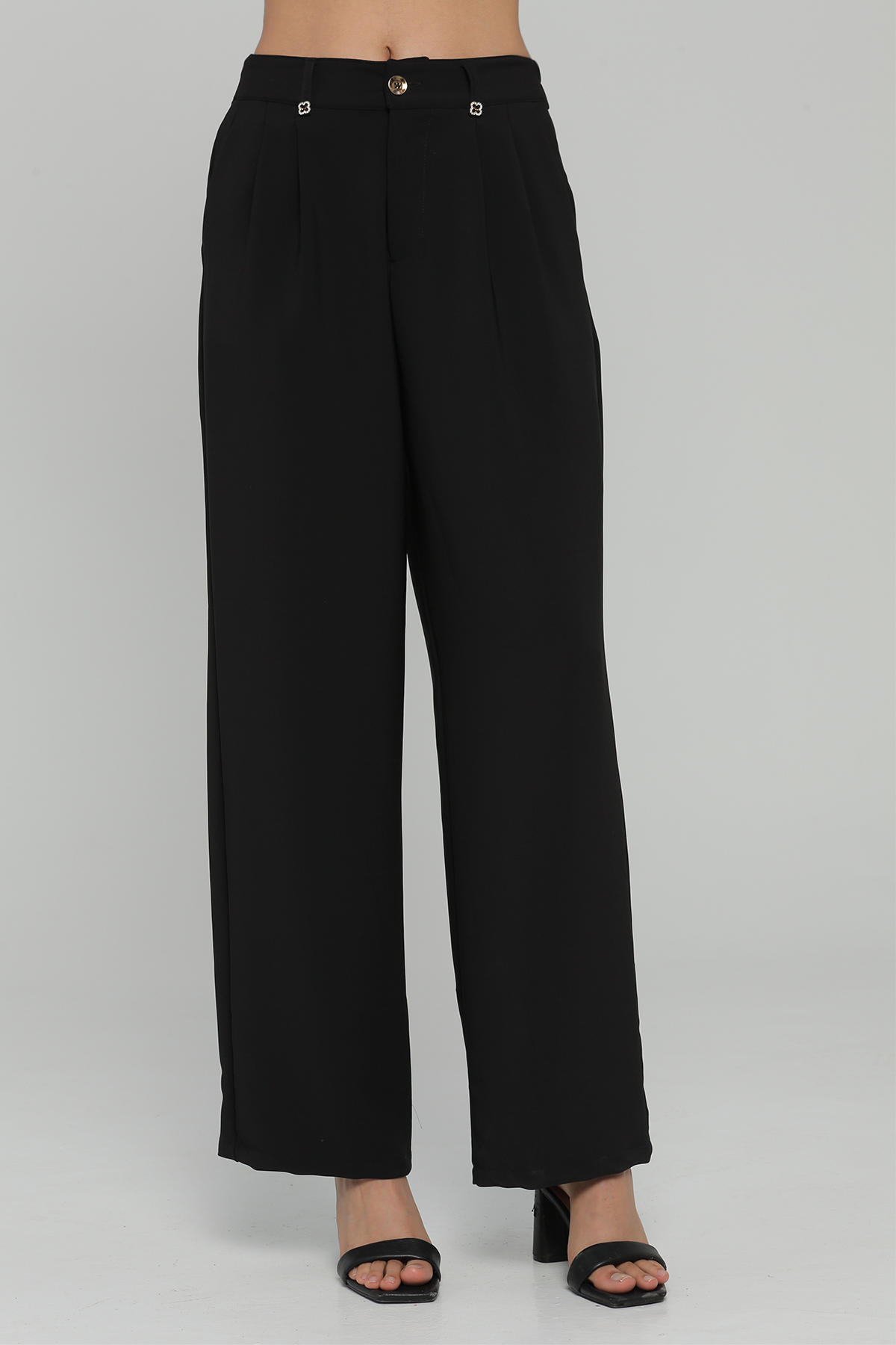 PANTALÓN PINZAS CON RIBETE