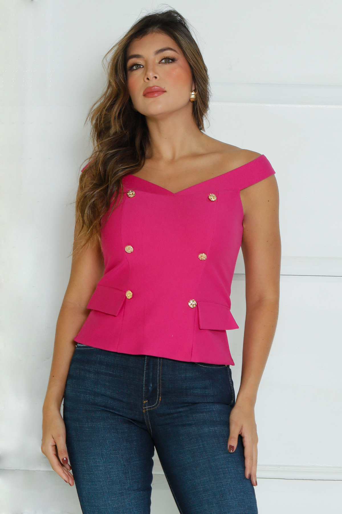 BLUSA CON FAJÓN EN ESCOTE