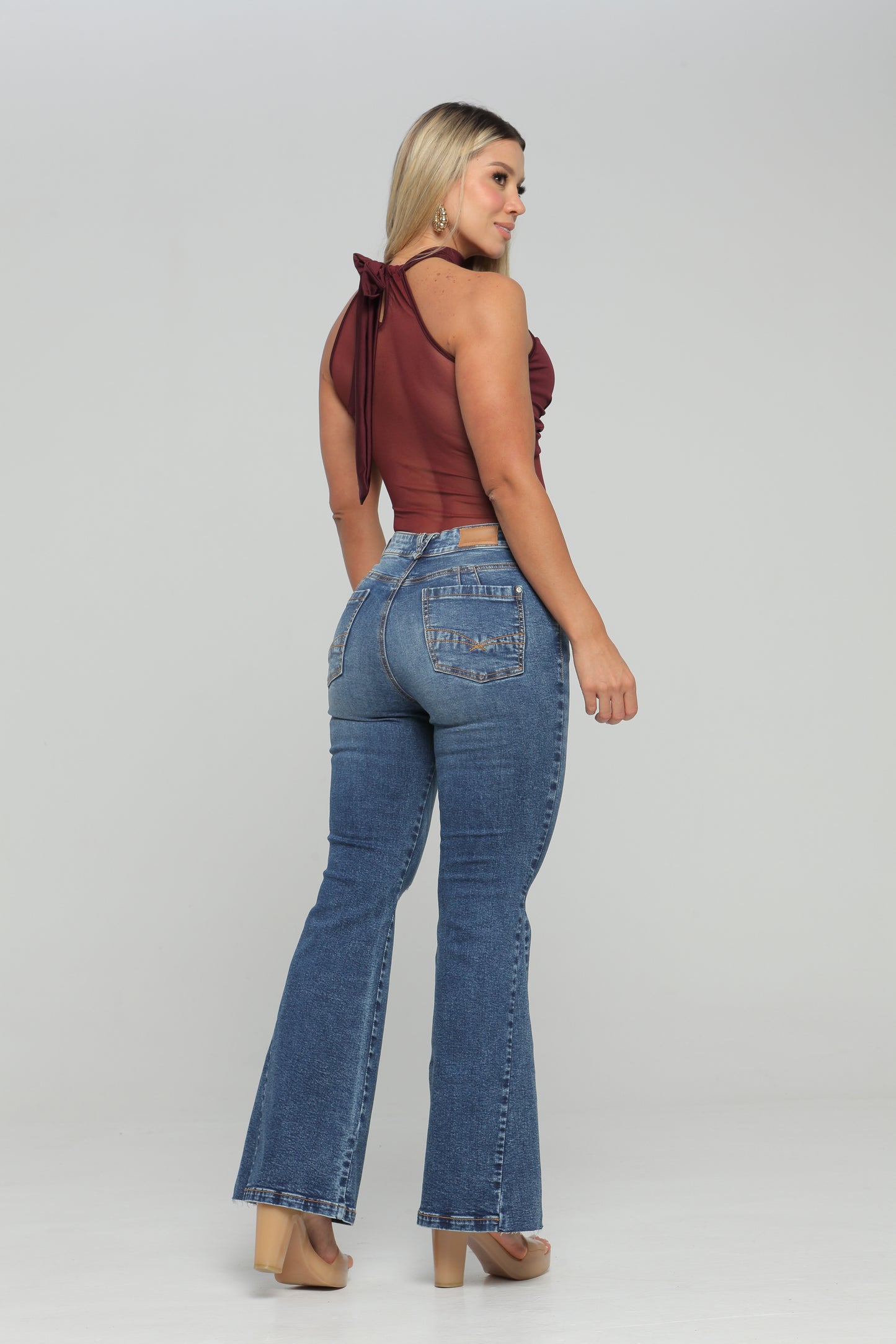 Body Sisa Cuello Halter de Amarrar