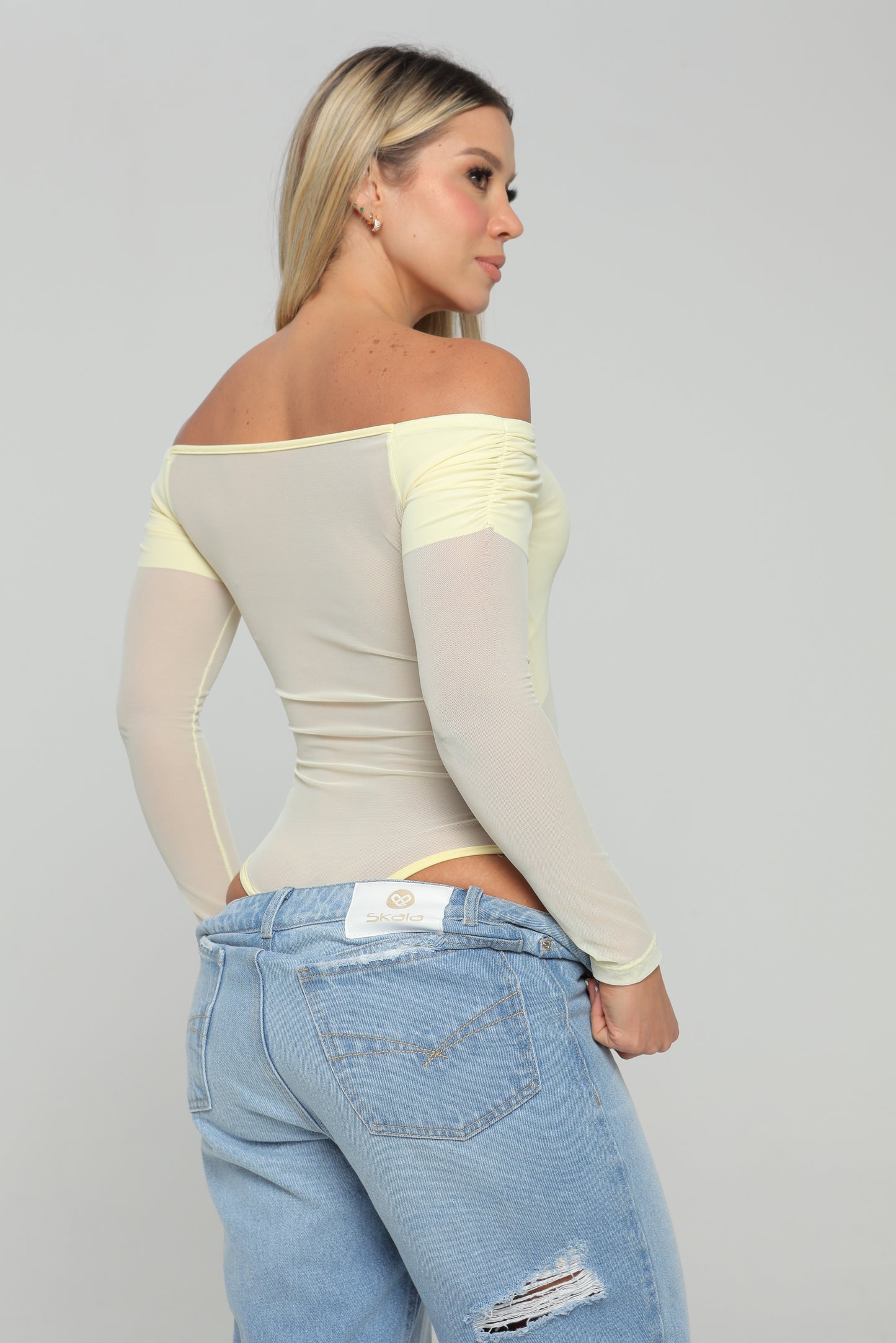 Body Manga Larga con Escote Bandeja