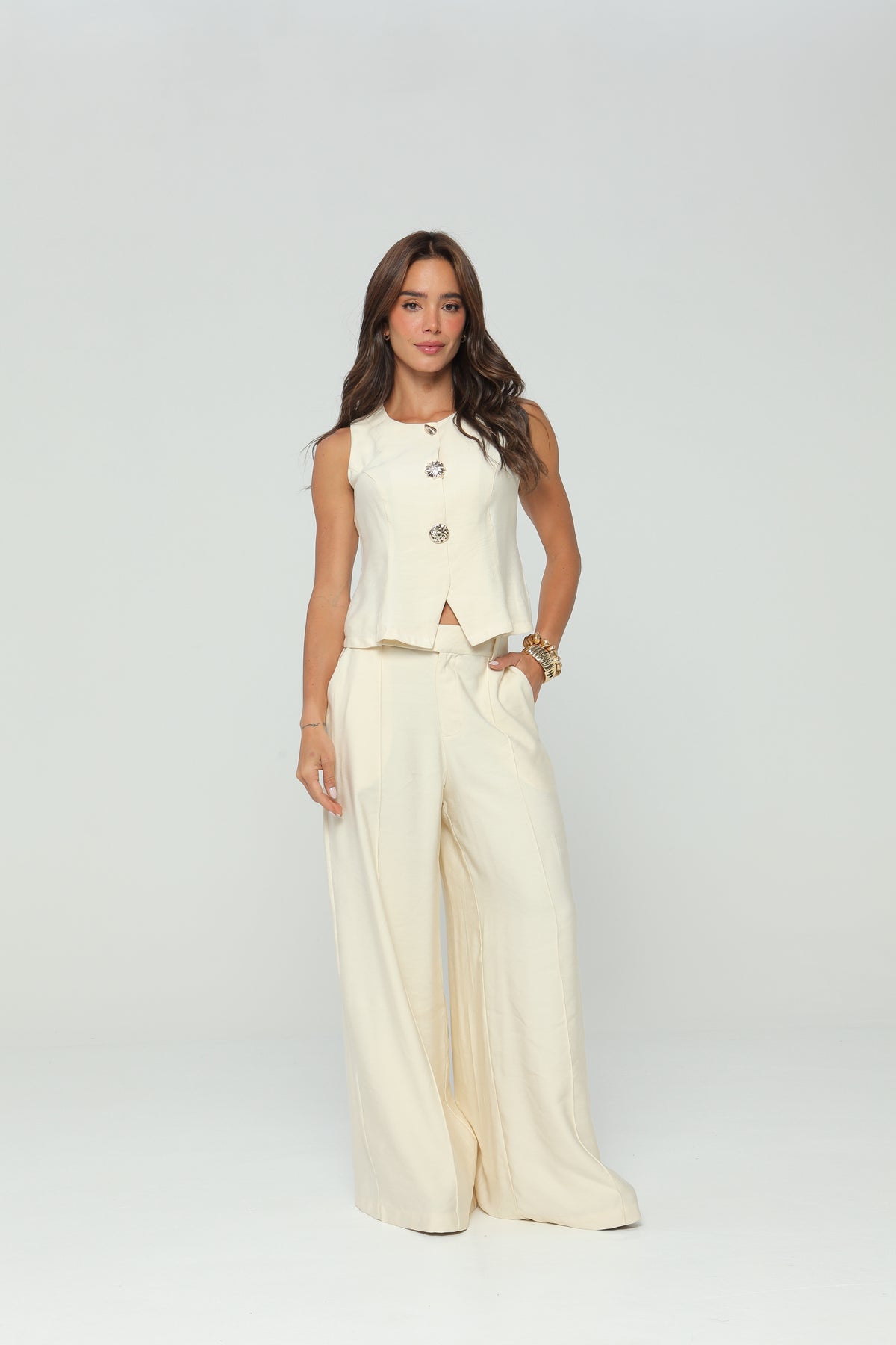 Blusa con Botones Decorativos en Frente