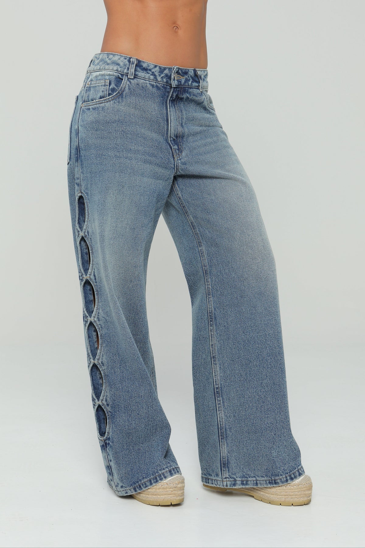 Jeans wide leg abertura en costados
