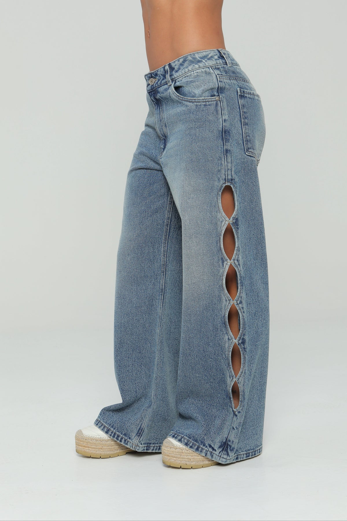Jeans wide leg abertura en costados
