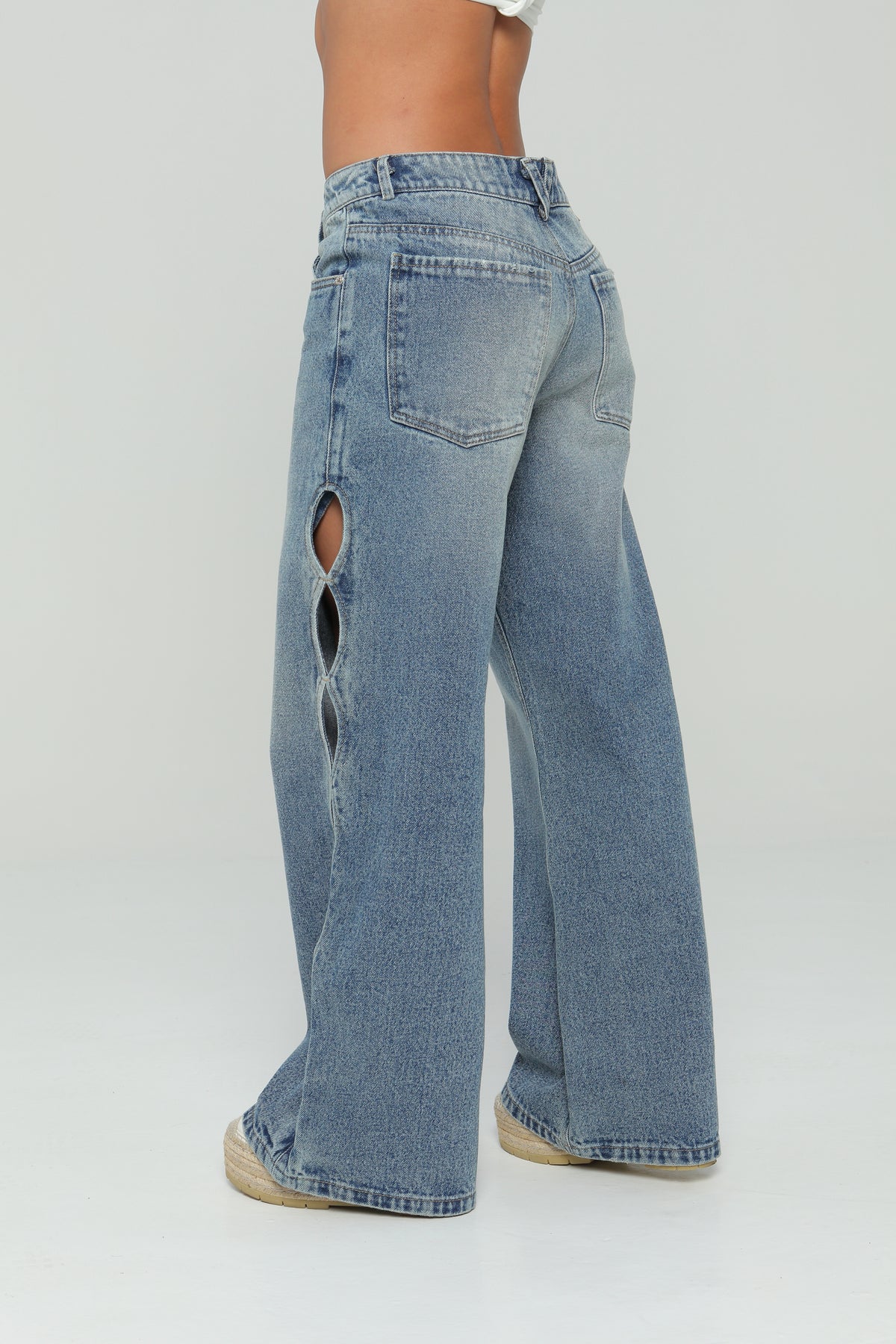 Jeans wide leg abertura en costados