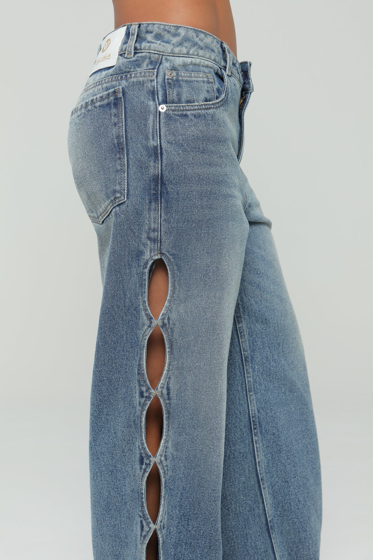 Jeans wide leg abertura en costados