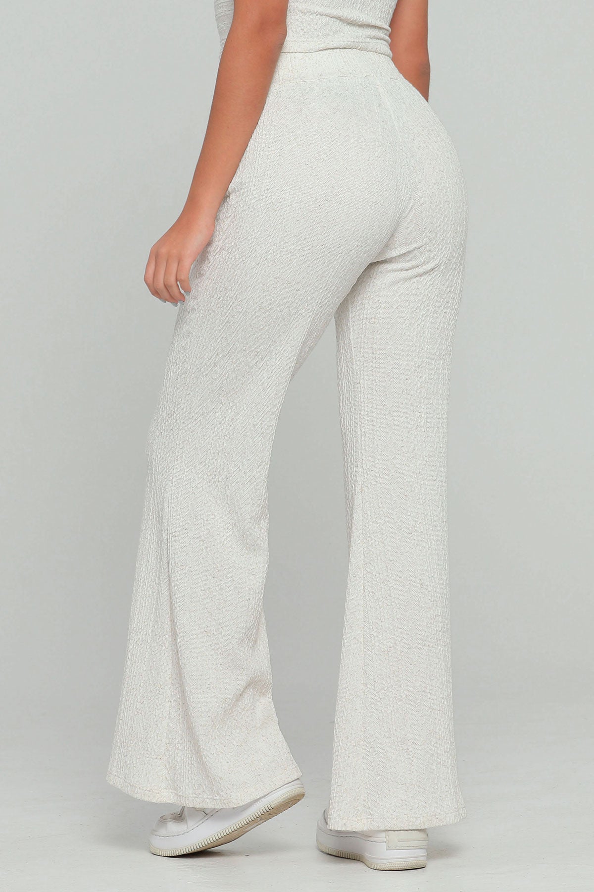 PANTALÓN BOTA CAMPANA