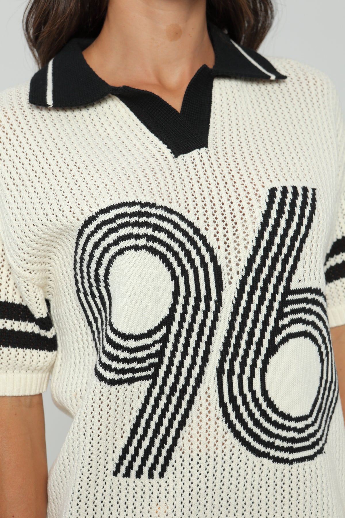 Blusa tejida con cuello