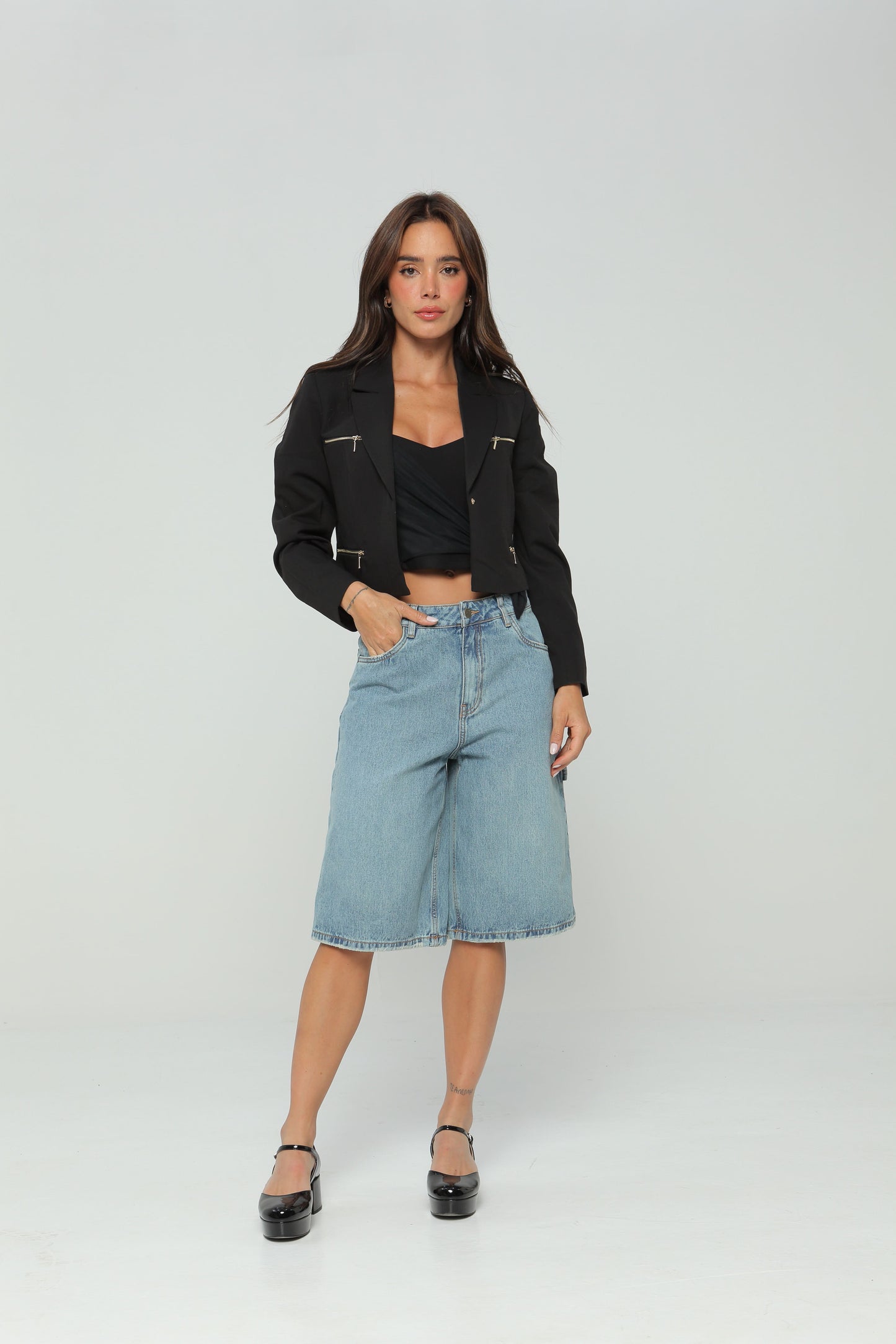 Crop Top Straple con Hebilla al Costado