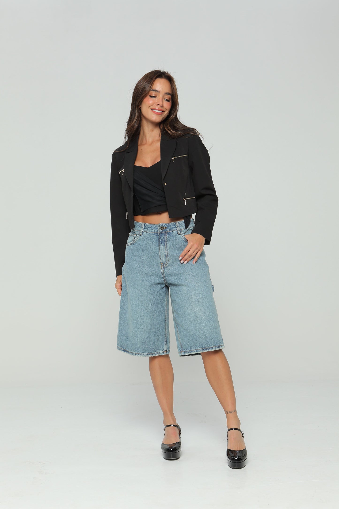 Crop Top Straple con Hebilla al Costado