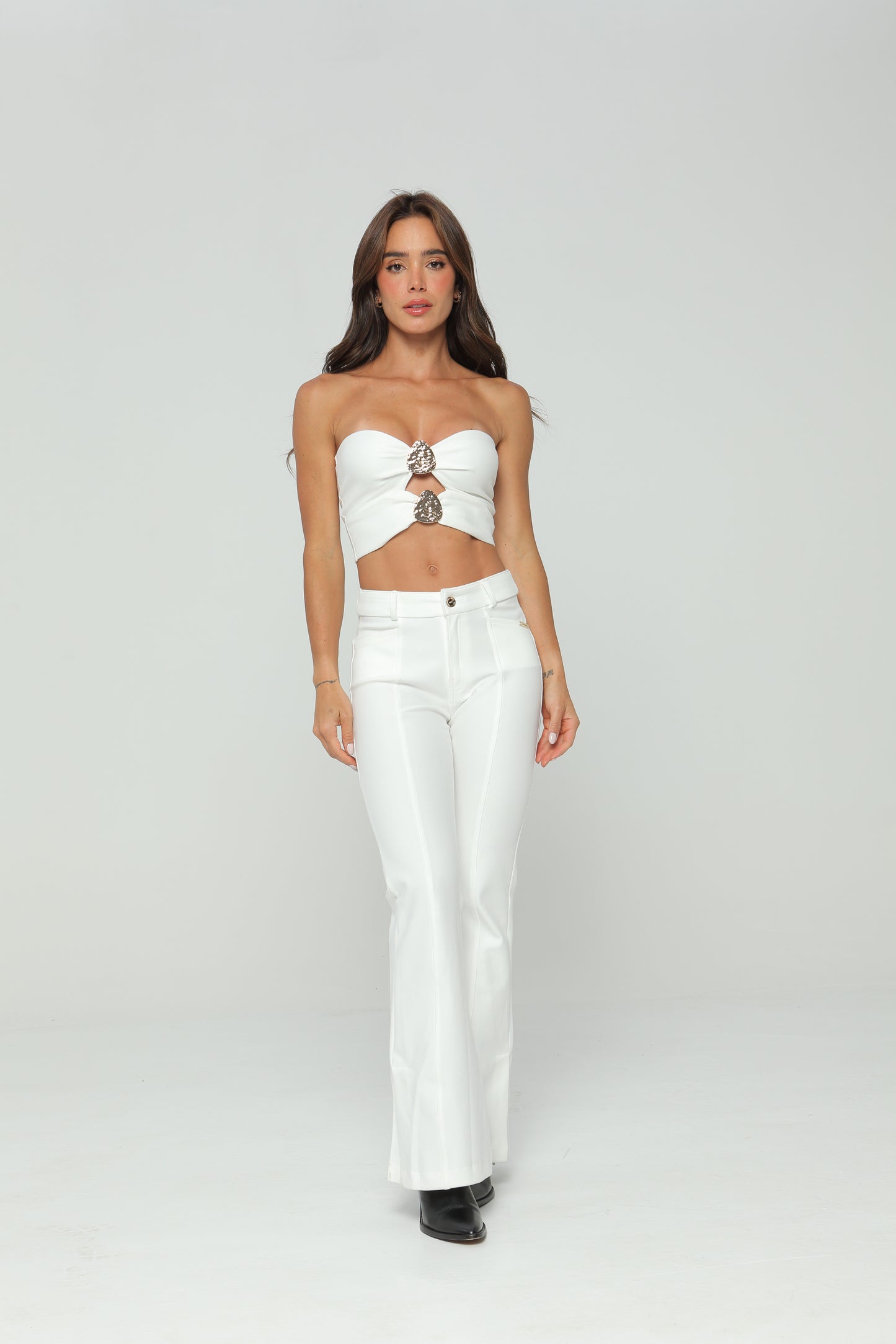 Crop Top Straple con Hebillas en Frente