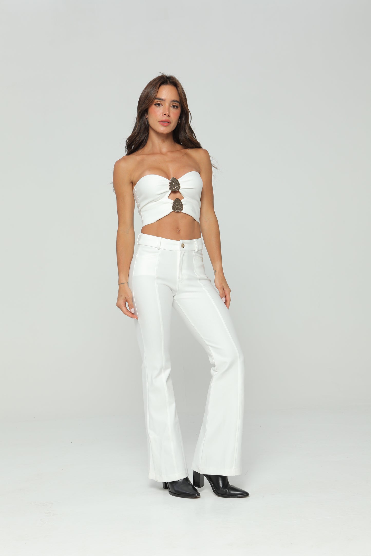 Crop Top Straple con Hebillas en Frente