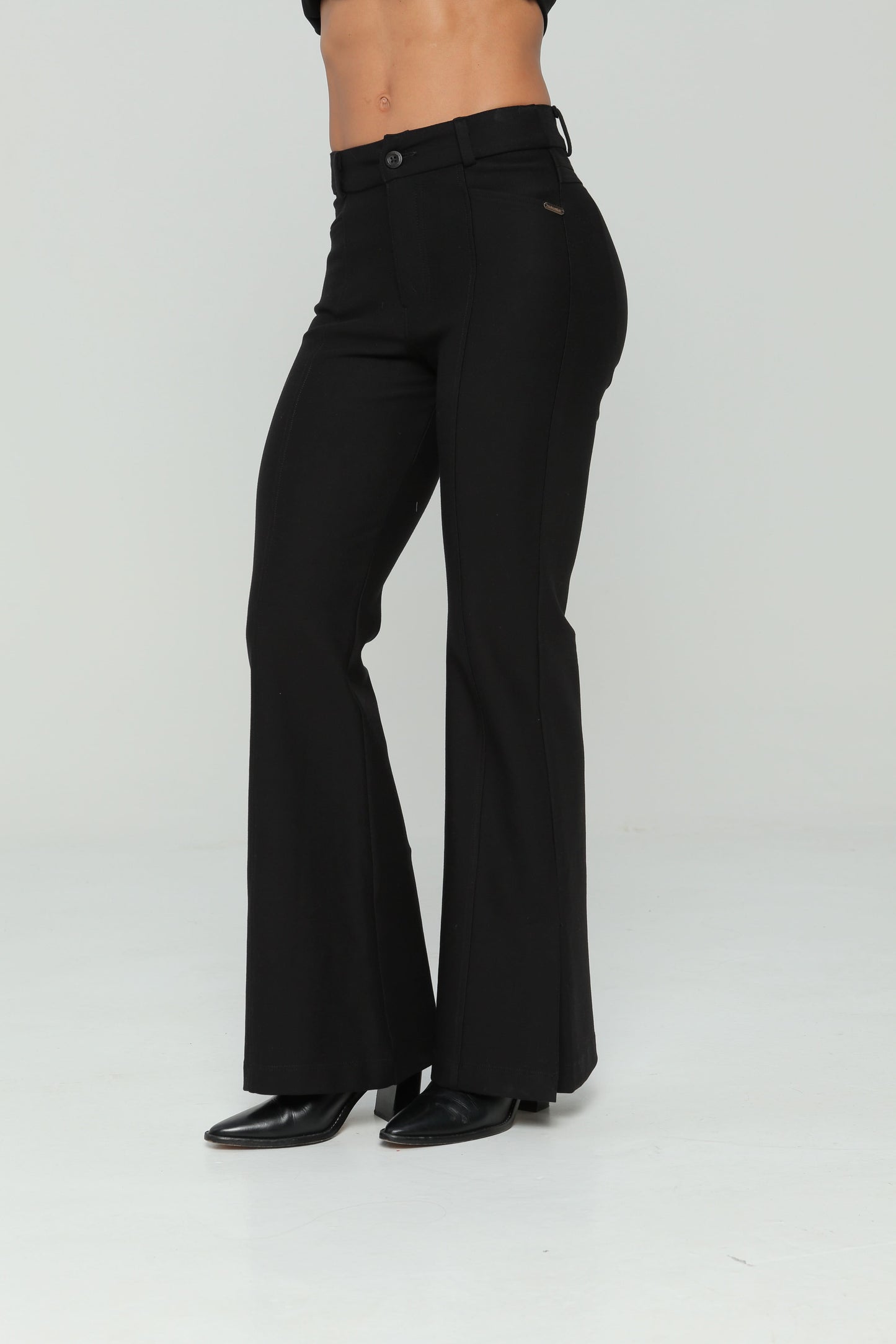 Pantalón Tiro Alto Bota Campana